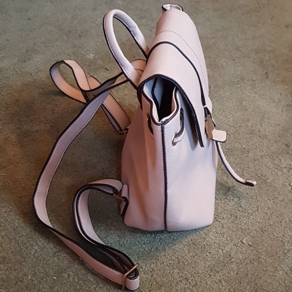Small light pink backpack from Topshop - Picture 3 of 5